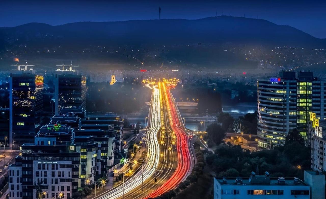 Suiteangel - Luxury Design Condo With Free Garage Budapest Kültér fotó