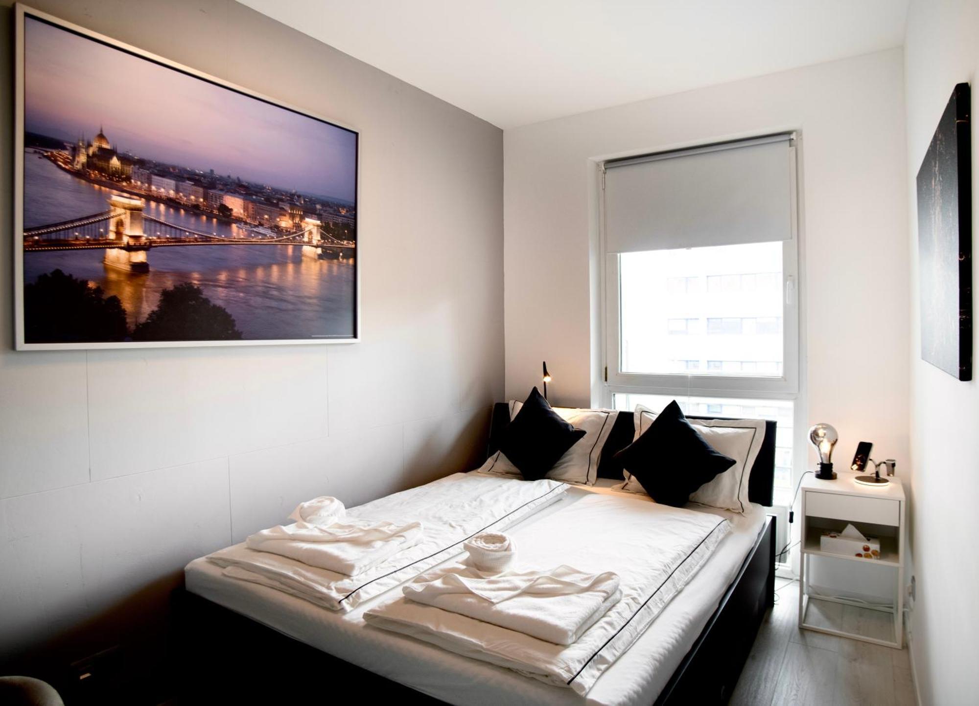Suiteangel - Luxury Design Condo With Free Garage Budapest Kültér fotó
