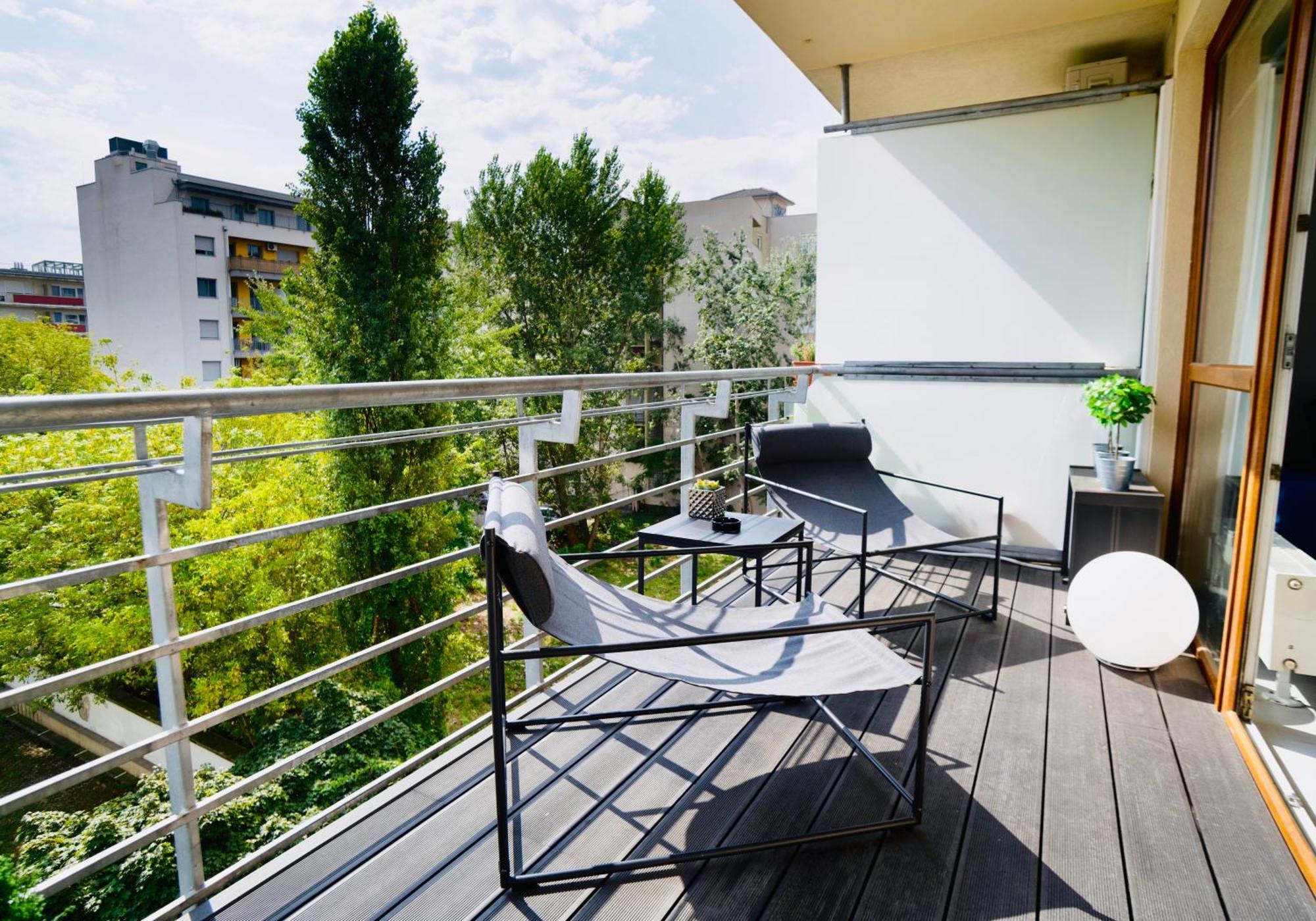 Suiteangel - Luxury Design Condo With Free Garage Budapest Kültér fotó